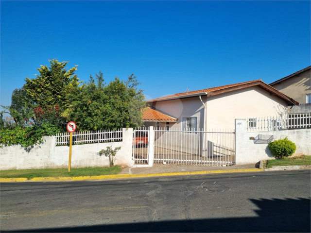 Casa Térrea à venda com 3 quartos no Centro, Serra Negra, SP