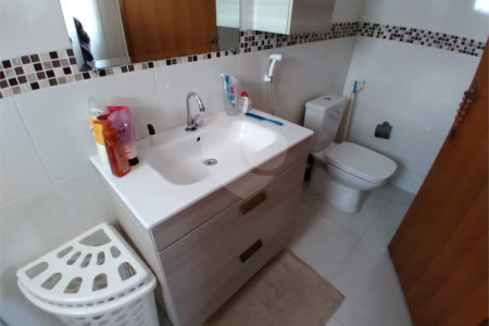 Sobrado à venda com 3 quartos, sendo 1 suíte,  em Vila Medeiros, São Paulo, SP