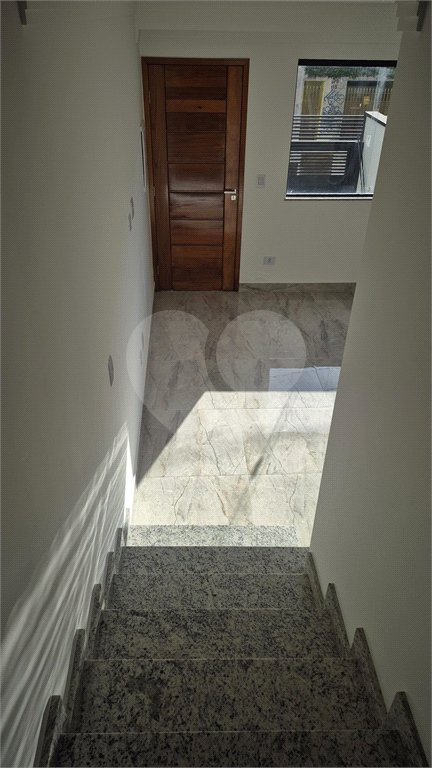 Sobrado à venda com 2 suítes em Vila Nivi, São Paulo, SP