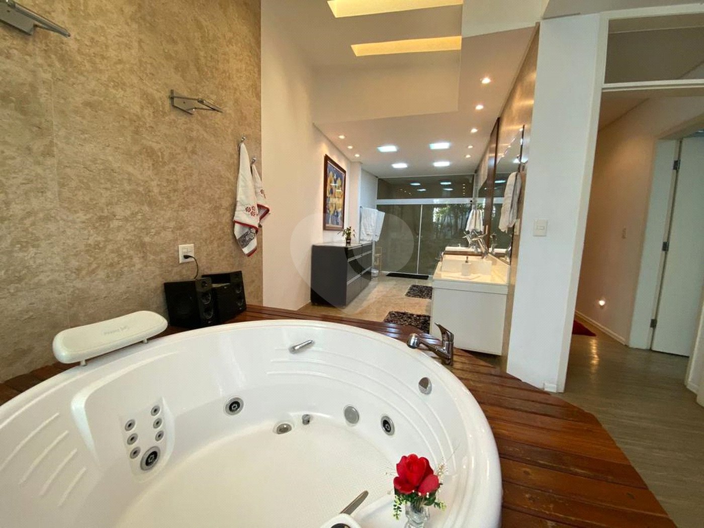 Casa à venda com 4 suítes em Vila Oliveira, Mogi das Cruzes, SP