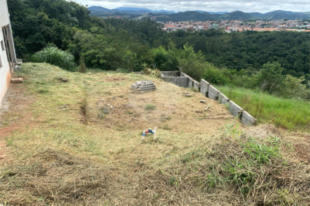 Terreno à venda em Cachoeirinha, Bom Jesus dos Perdões, SP