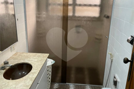 Sobrado à venda ou para alugar com 8 quartos, sendo 4 suítes, em Jardim Marajoara, São Paulo, SP
