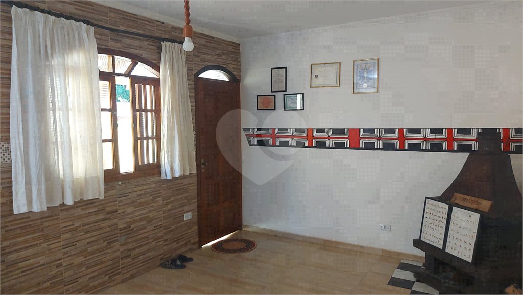 Casa à venda com 3 quartos, sendo 1 suíte,  em Água Espraiada (caucaia do Alto), Cotia, SP