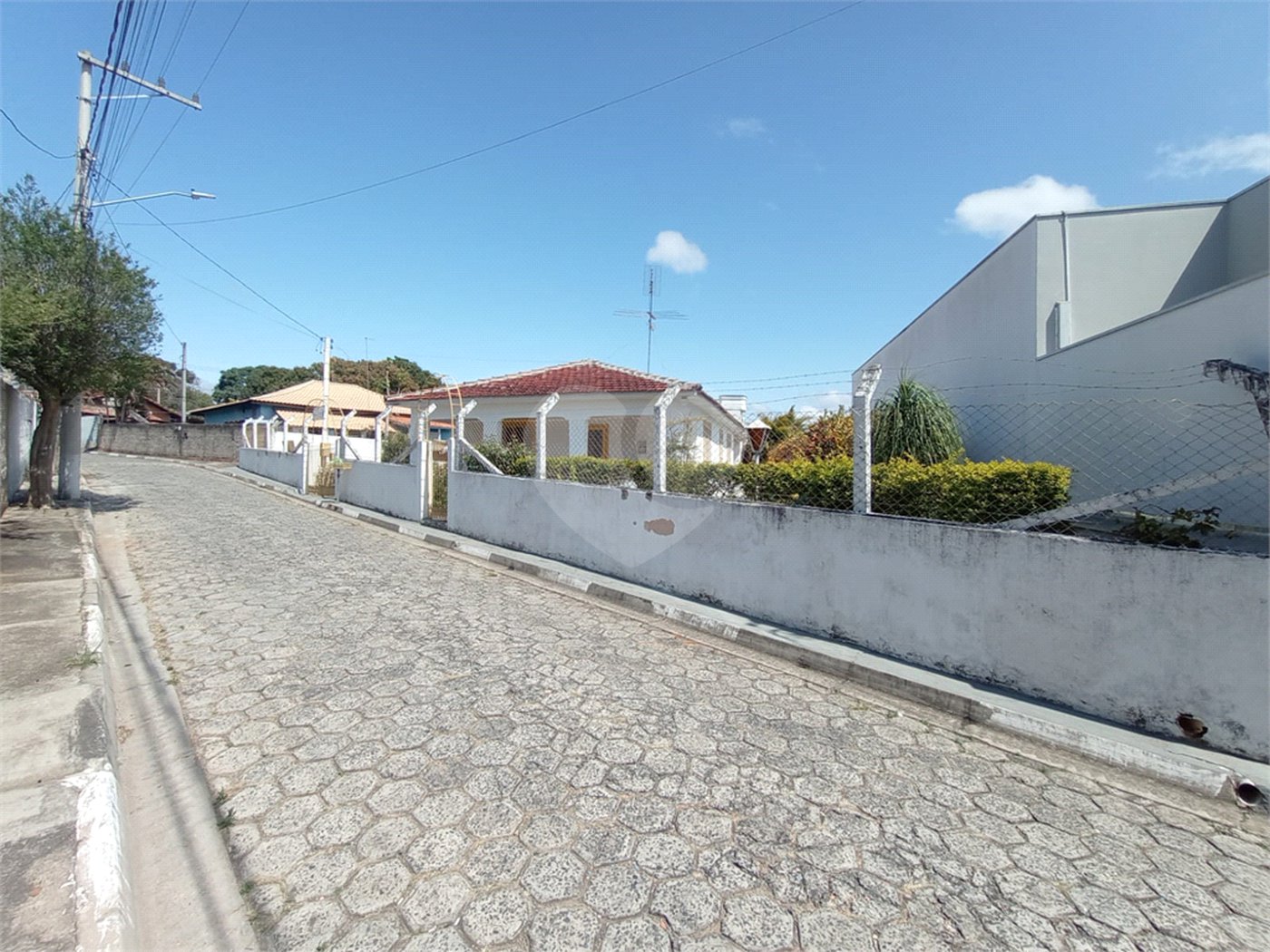 Casa à venda com 2 quartos em Vila Messias, Alambari, SP