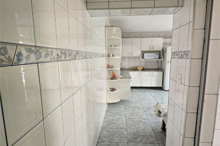 Casa com 185m² , 3 dormitórios , 2 vagas , à venda no Jd. Alzira Franco , em Santo André.