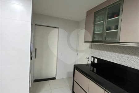 Apartamento à venda com 3 suítes em Tatuapé, São Paulo, SP