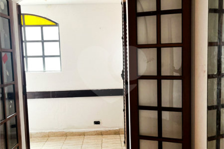 Casa à venda com 3 quartos, sendo 1 suíte, em Vila Marari, São Paulo, SP