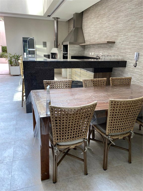 Apartamento à venda com 3 quartos, sendo 1 suíte, em Vila Regente Feijó, São Paulo, SP