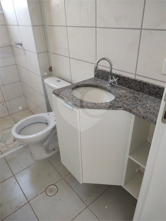 Apartamento para alugar com 2 quartos, sendo 1 suíte,  em Jardim das Palmeiras, Atibaia, SP