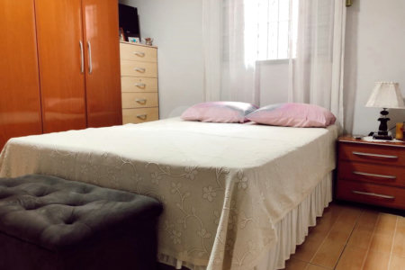 Casa Térrea à venda com 4 quartos em Jardim Santa Lúcia, Campinas, SP