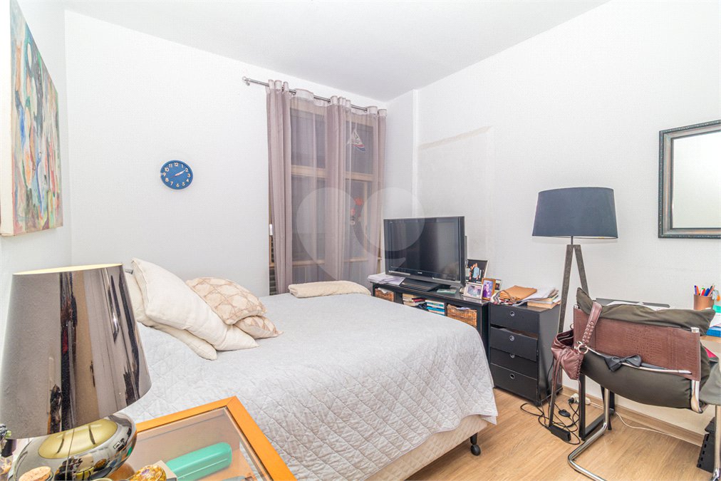Apartamento à venda com 4 quartos, sendo 1 suíte,  em Higienópolis, São Paulo, SP