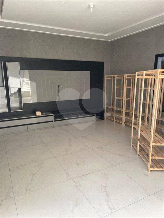 Casa à venda com 4 quartos, sendo 2 suítes,  no condomínio Residencial Castanheira, Sorocaba - SP