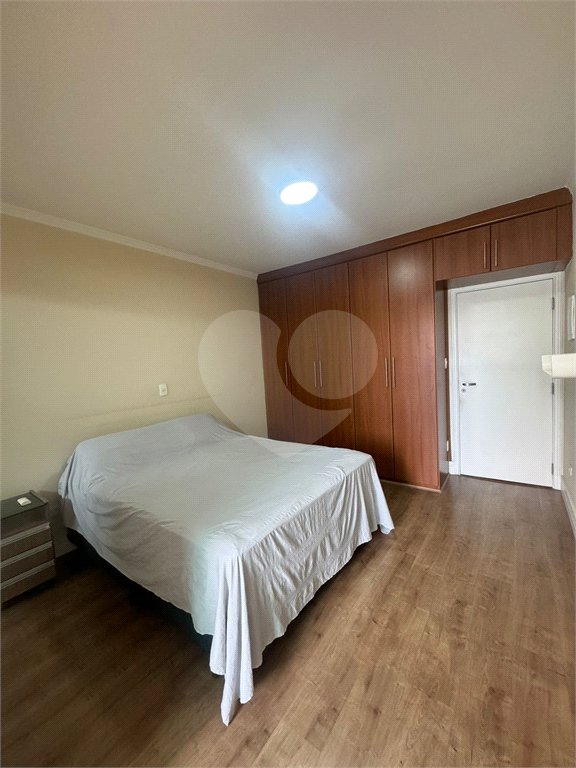 Sobrado à venda com 3 quartos, sendo 1 suíte, em Vila Nivi, São Paulo, SP