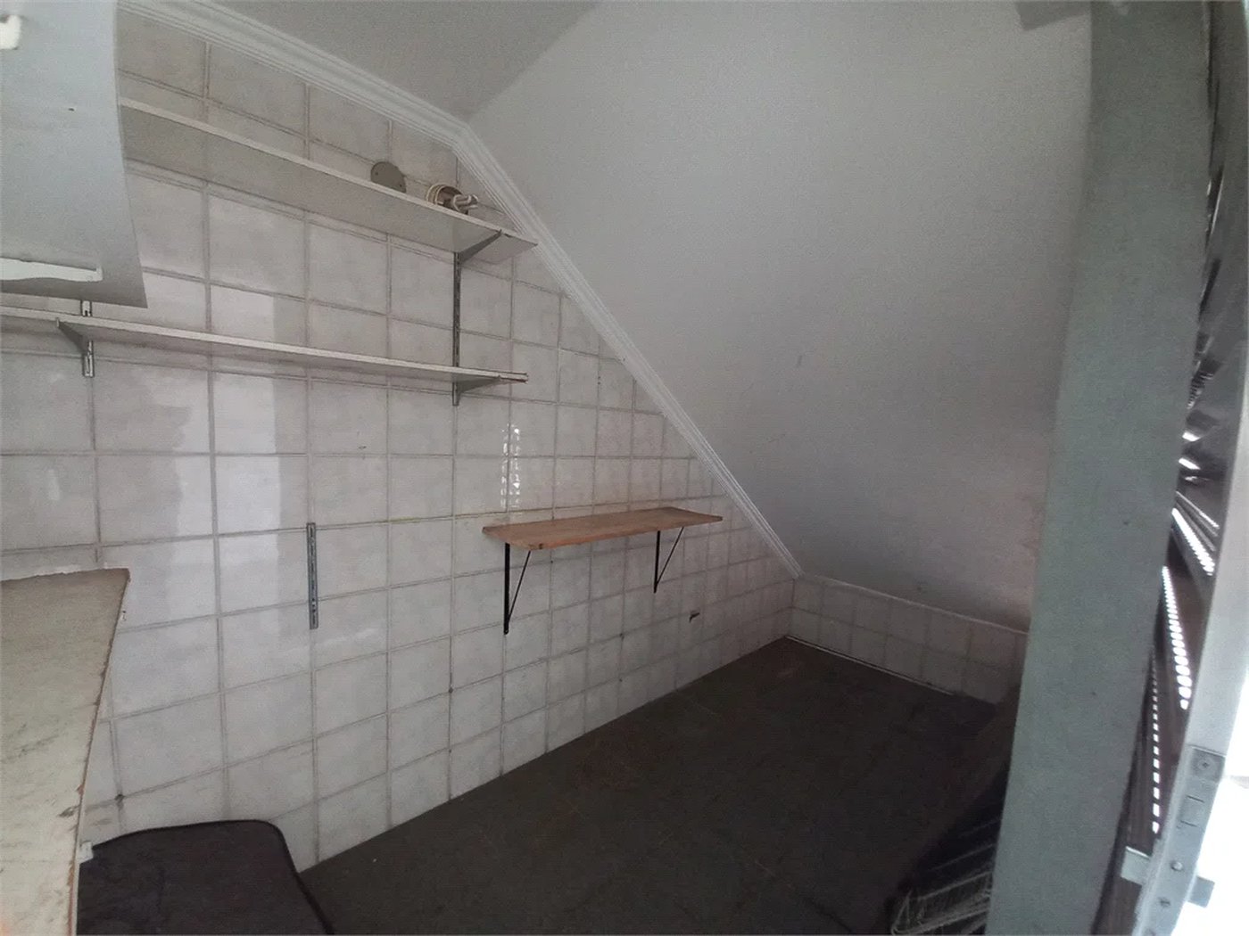 Sobrado à venda com 4 quartos, sendo 3 suítes,  em Cidade São Francisco, São Paulo, SP