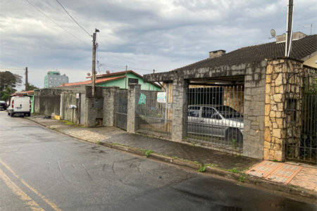 Casa à venda com 4 quartos, sendo 1 suíte, em Jardim Rincão, Arujá, SP