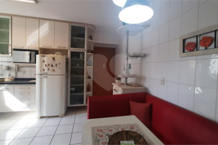 Apartamento à venda com 4 quartos, sendo 1 suíte, em Chácara Santo Antônio, São Paulo, SP