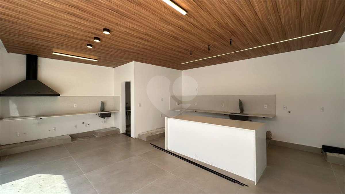 Casa à venda com 3 suítes no condomínio Residencial London Park, Indaiatuba - SP