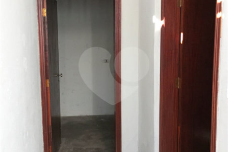 Casa à venda com 3 quartos, sendo 2 suítes, em Jardim Maria Duarte, São Paulo, SP