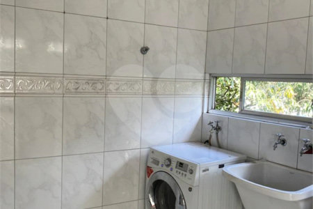 Sobrado à venda com 3 quartos em Parque Casa de Pedra, São Paulo, SP