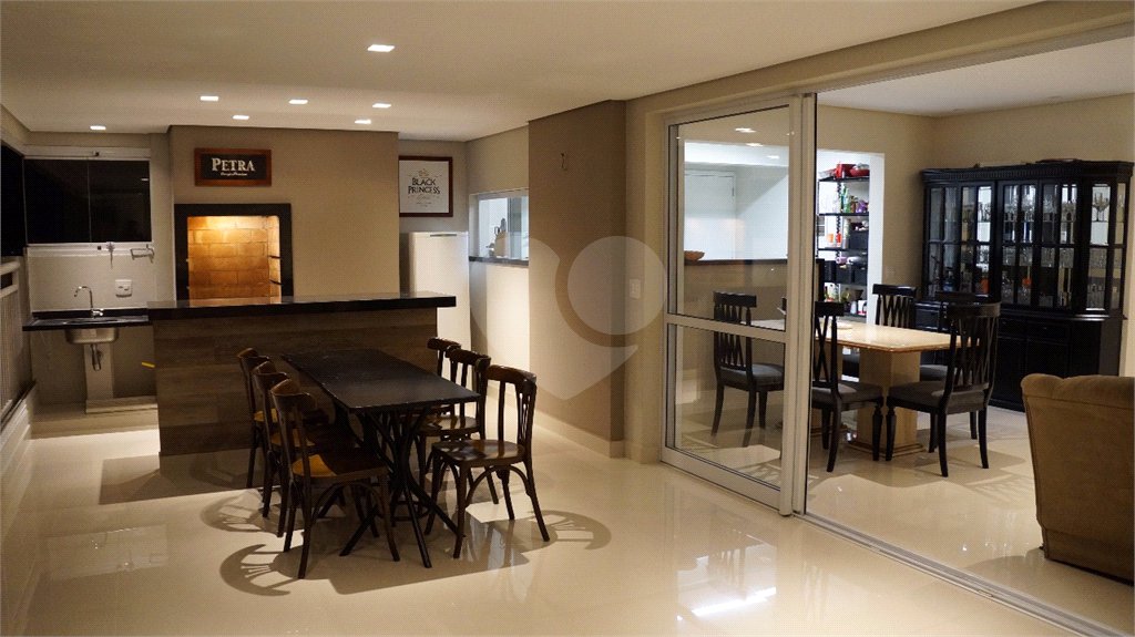 Apartamento à venda com 3 suítes em Santa Teresinha, São Paulo, SP