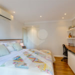 Apartamento à venda com 4 quartos, sendo 2 suítes, em Campo Belo, São Paulo, SP