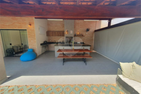 Casa à venda com 4 quartos, sendo 1 suíte, no condomínio Parque São Gabriel, Itatiba - SP