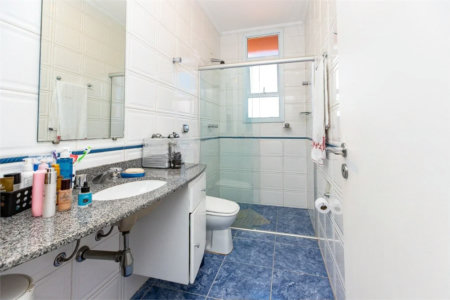 Sobrado à venda com 4 quartos, sendo 2 suítes, em Vila Madalena, São Paulo, SP