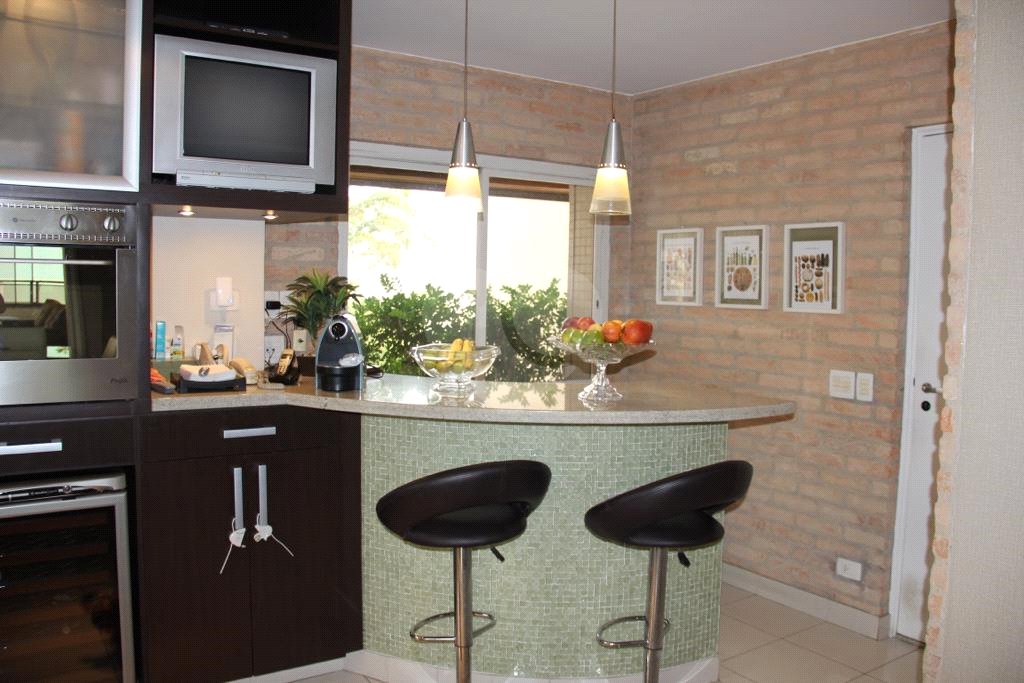 Apartamento à venda com 4 suítes em Vila Suzana, São Paulo, SP