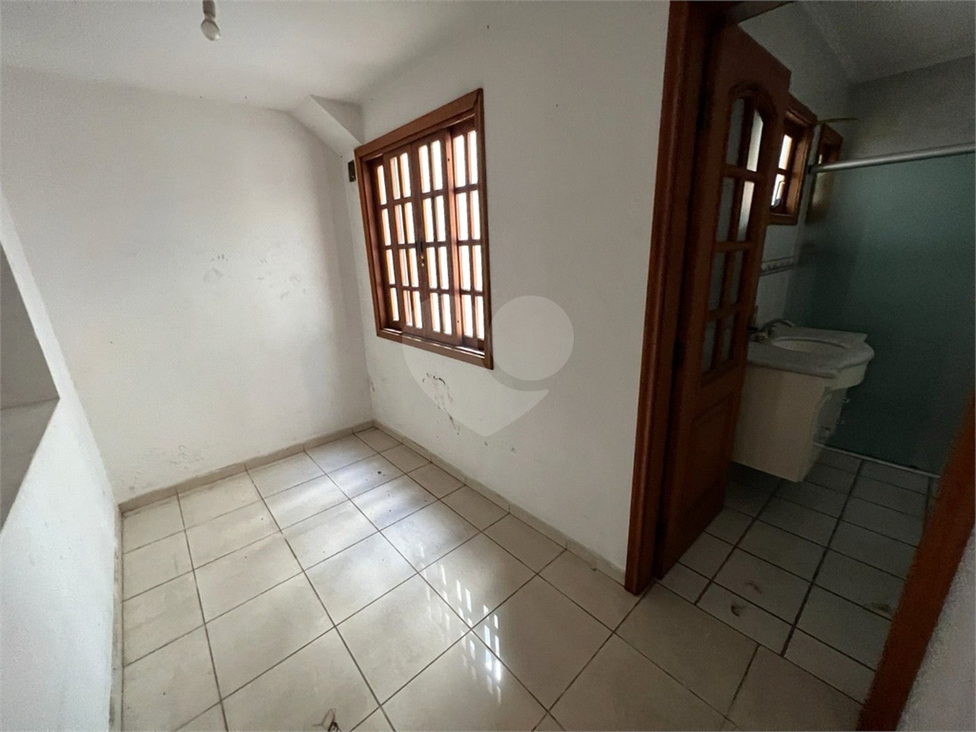 Casa à venda com 3 quartos, sendo 1 suíte, em Vila Vianelo, Jundiaí, SP