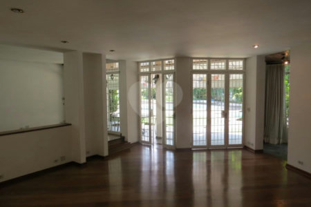 Casa de Vila à venda com 4 suítes em Morumbi, São Paulo, SP