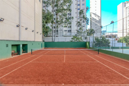 Apartamento à venda com 2 quartos, sendo 1 suíte,  em Vila Andrade, São Paulo, SP