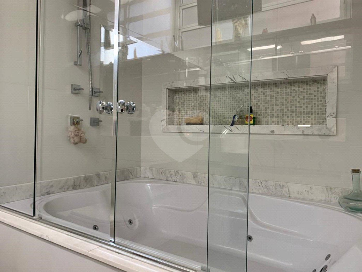 Apartamento à venda ou para alugar com 3 quartos, sendo 1 suíte, em Jardim Paulista, São Paulo, SP