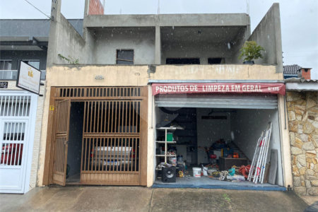 Sobrado à venda com 3 quartos, sendo 1 suíte, em Jardim Quaresmeira II, Suzano, SP