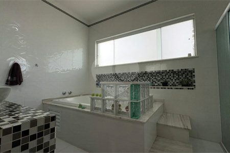 Casa à venda com 3 suítes no condomínio Residencial Villa dos Inglezes, Sorocaba - SP
