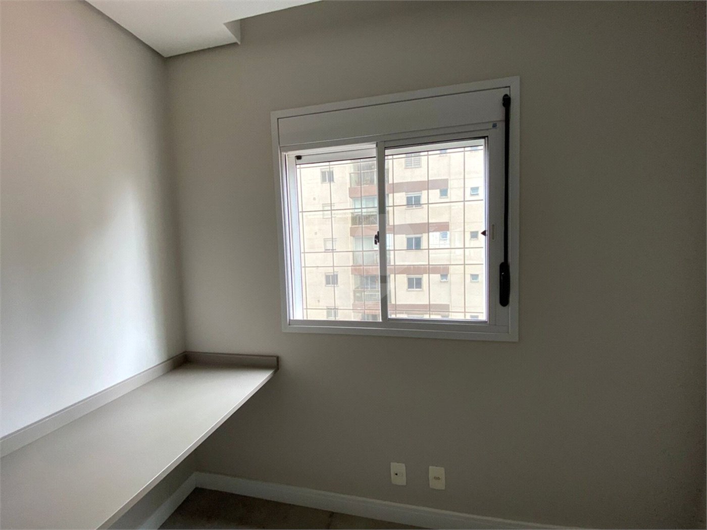 Apartamento para alugar com 2 quartos, sendo 1 suíte,  em Vila Gertrudes, São Paulo, SP