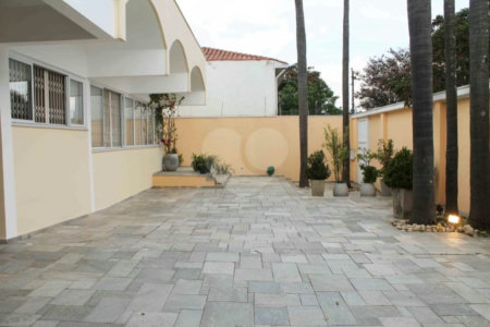 Casa Térrea à venda ou para alugar com 3 suítes em Brooklin Velho, São Paulo, SP