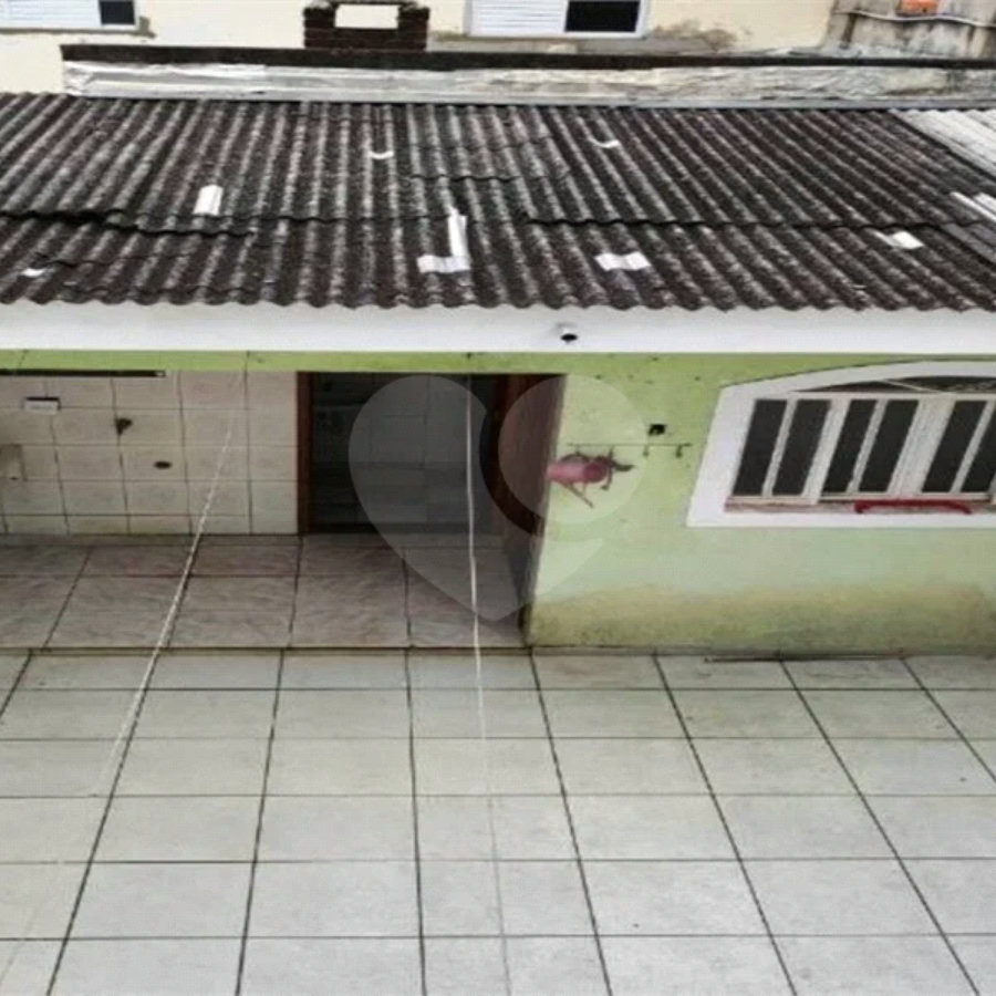 Sobrado à venda com 3 quartos, sendo 1 suíte, em Parada Inglesa, São Paulo, SP