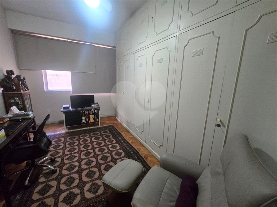 Apartamento à venda com 4 quartos, sendo 1 suíte, em Copacabana, Rio de Janeiro, RJ