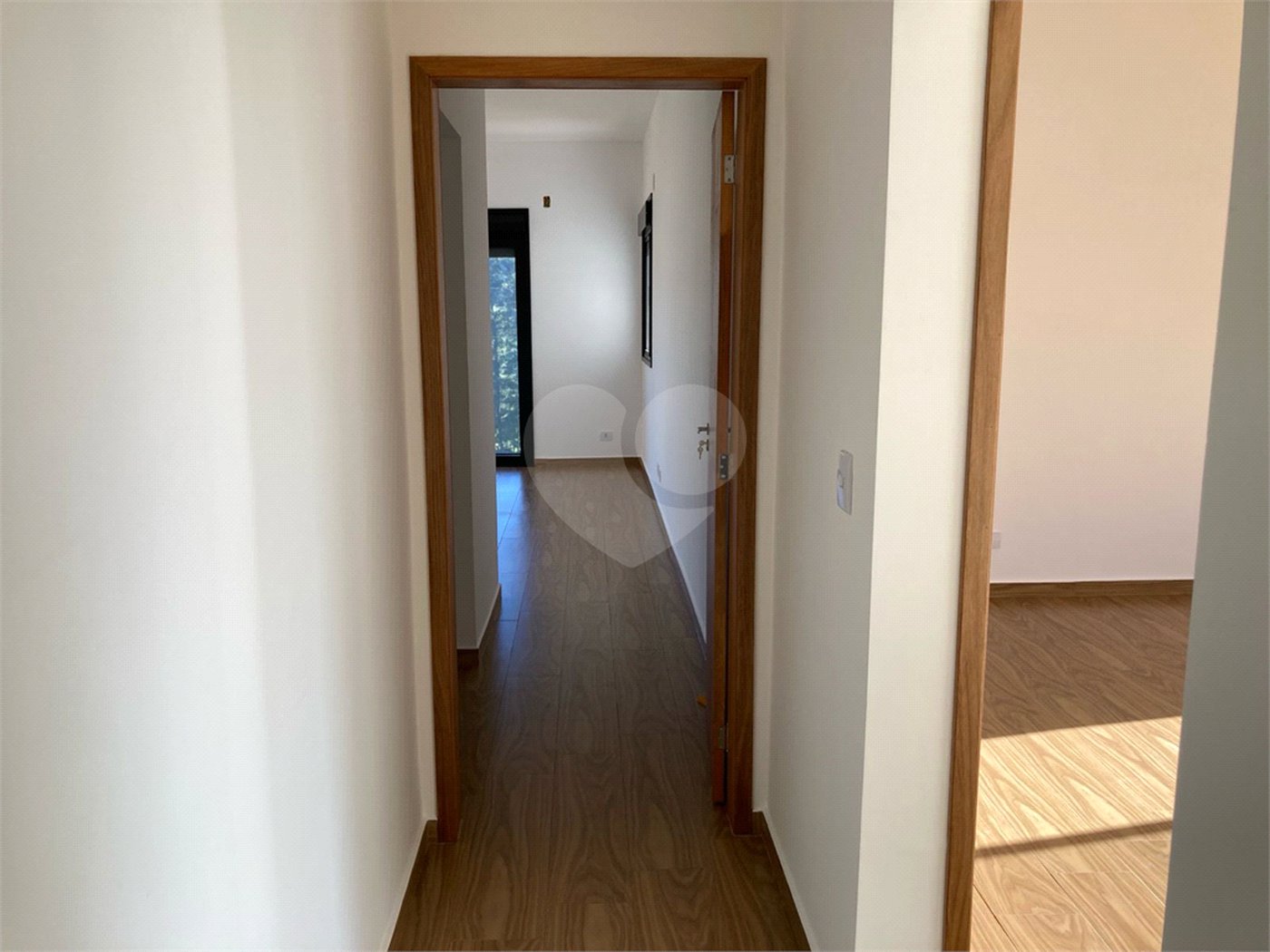 Casa à venda com 4 quartos, sendo 3 suítes,  no condomínio Reserva Granja Anita, Mogi das Cruzes - SP