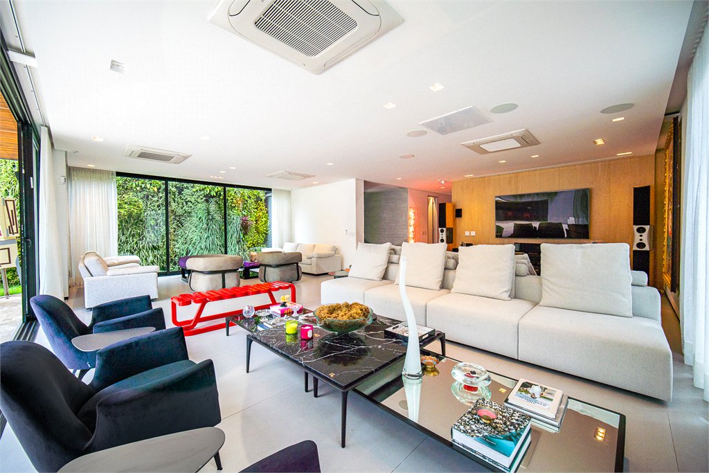 Casa à venda com 7 suítes em Jardim Paulista, São Paulo, SP