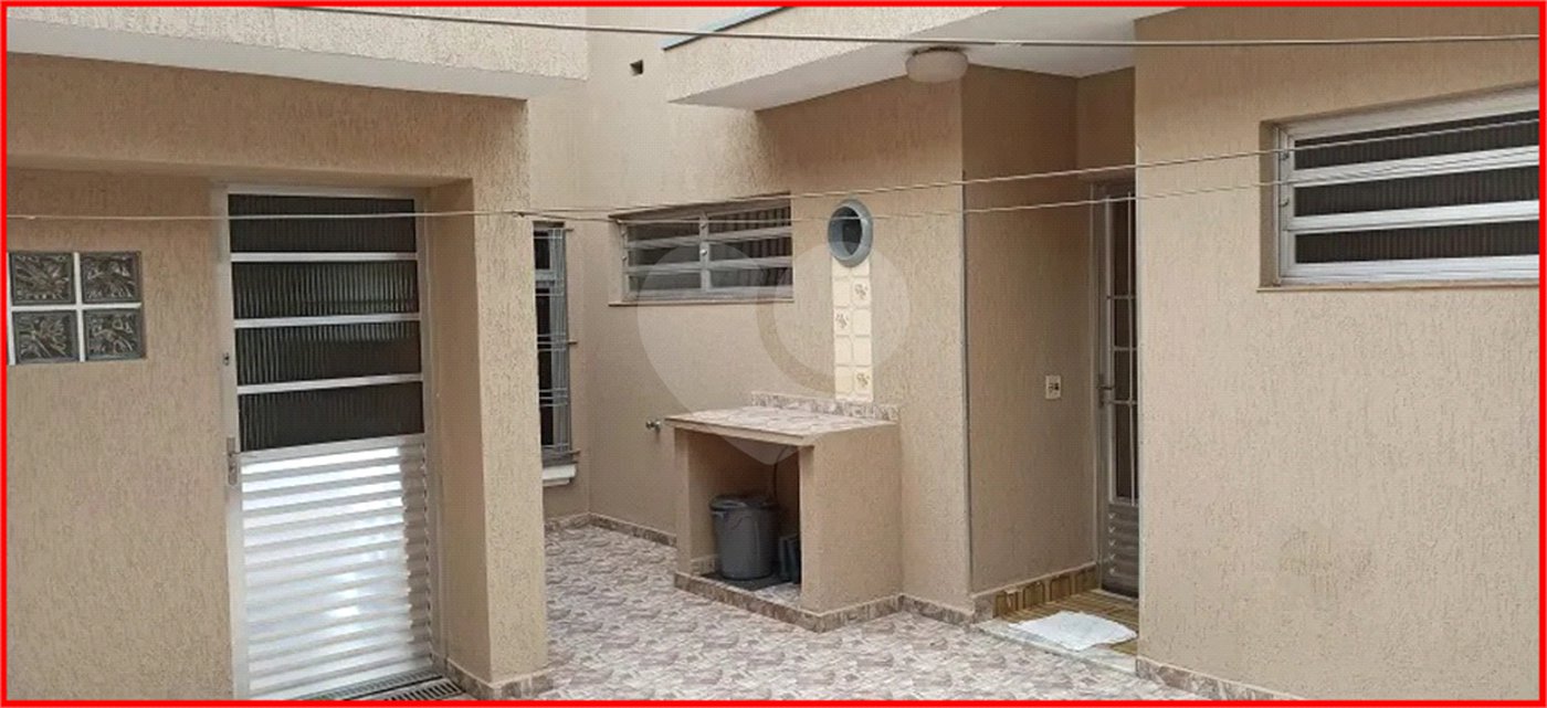 Sobrado à venda com 4 quartos, sendo 1 suíte,  em Alto da Lapa, São Paulo, SP