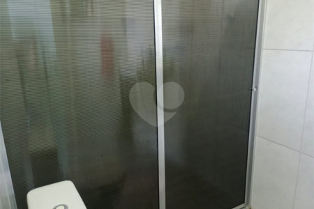 Chácara à venda com 5 quartos, sendo 1 suíte, em Jardim Marabá, Itapetininga, SP