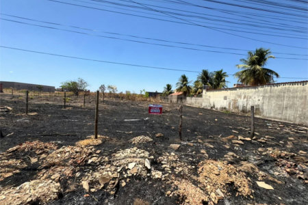 Terreno à venda em Conjunto Planalto, Balsas, MA