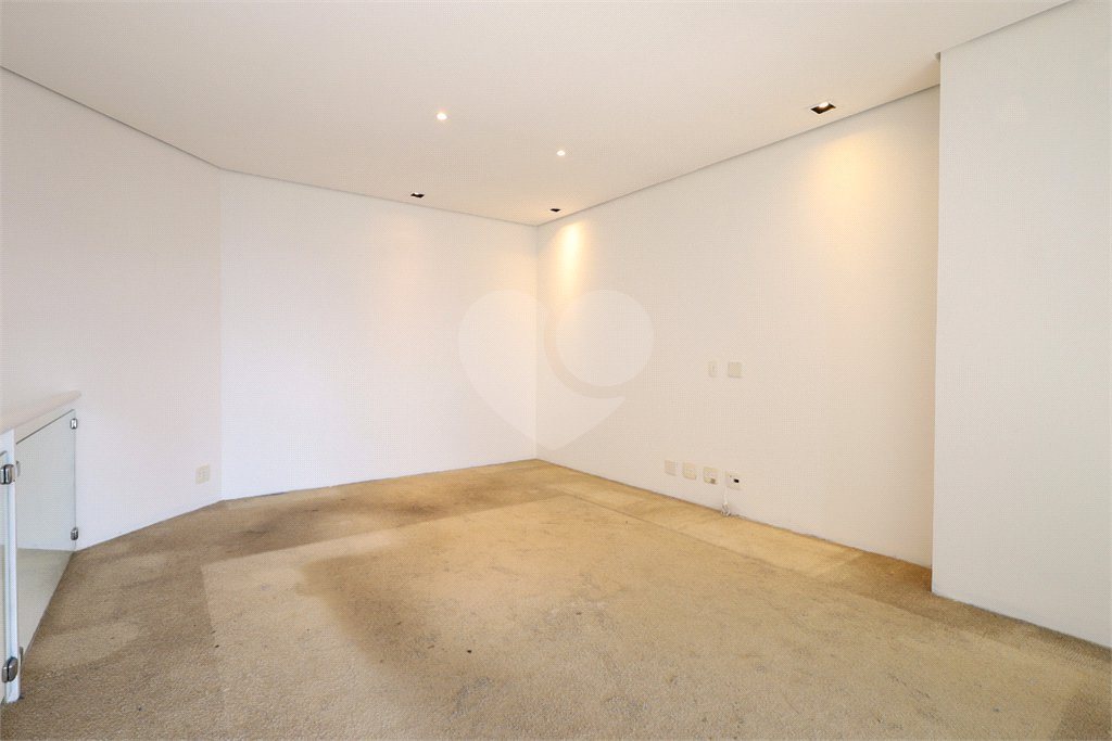 Apartamento à venda com 3 quartos, sendo 2 suítes, em Brooklin, São Paulo, SP