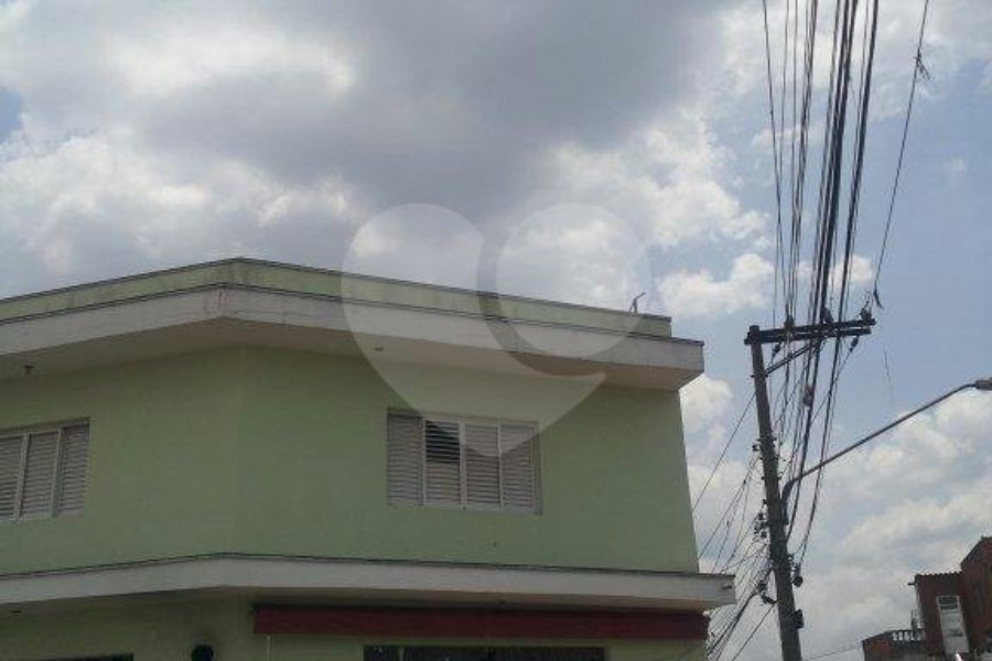 Sobrado à venda com 3 quartos no Brasilândia, São Paulo, SP