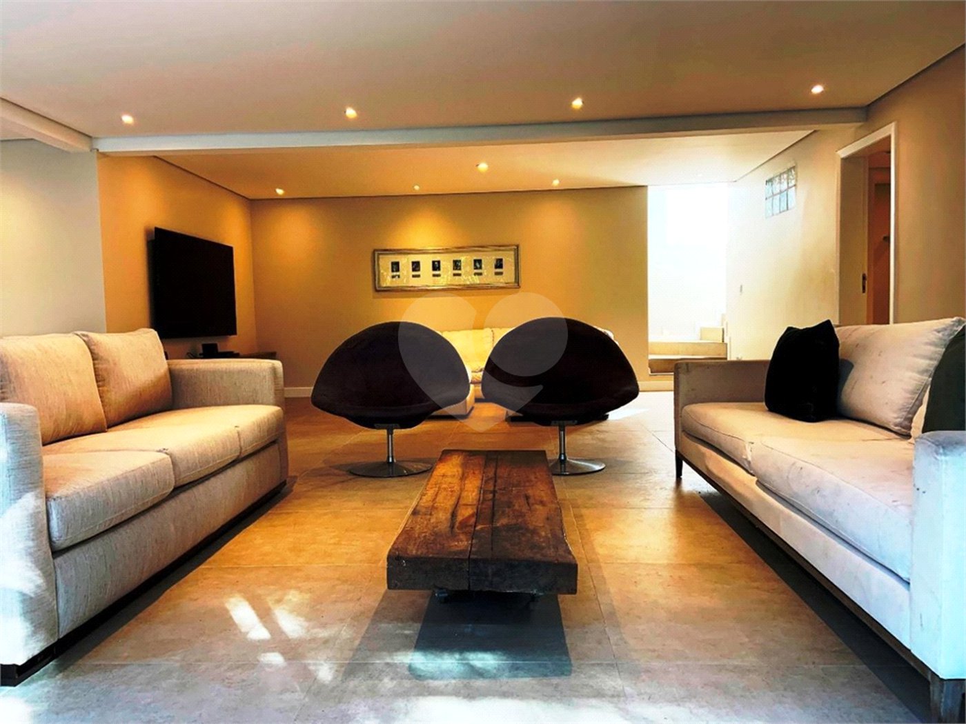 Casa à venda ou para alugar com 3 suítes em Tanque, Atibaia, SP