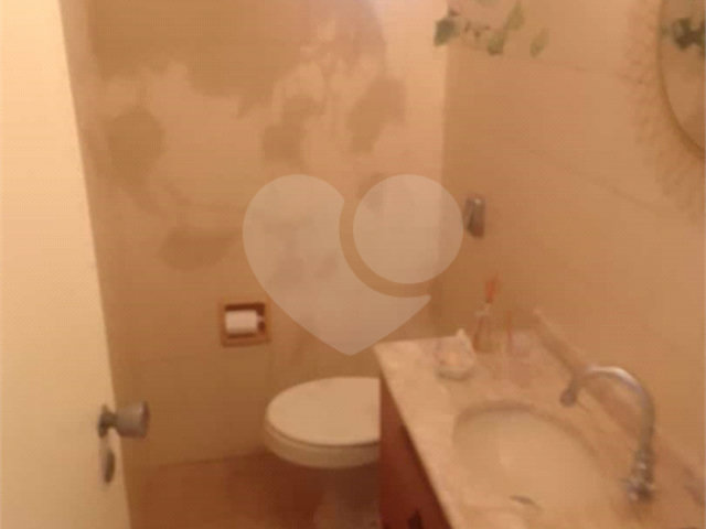 Apartamento à venda com 3 quartos, sendo 1 suíte,  em Vila Andrade, São Paulo, SP