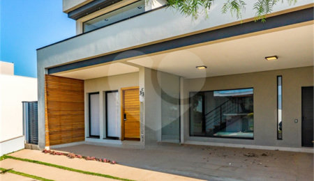 Casa à venda com 3 quartos, sendo 2 suítes,  no condomínio Residencial Mont'alcino, Valinhos - SP