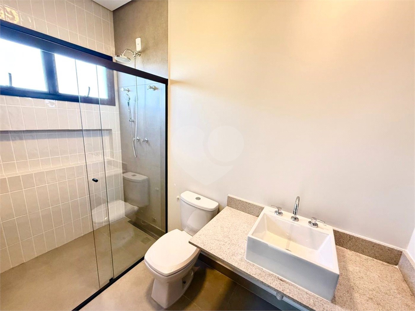 Casa à venda com 3 suítes no condomínio Villa Sapezal, Indaiatuba - SP