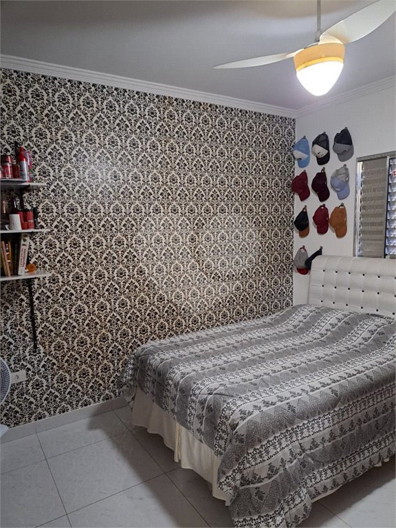 Sobrado à venda com 4 quartos, sendo 2 suítes, em Jaraguá, São Paulo, SP